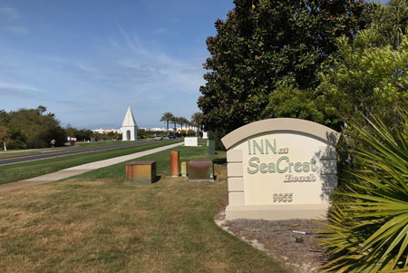 Concrete sign on 30A at the
Inn at Seacrest entrance.